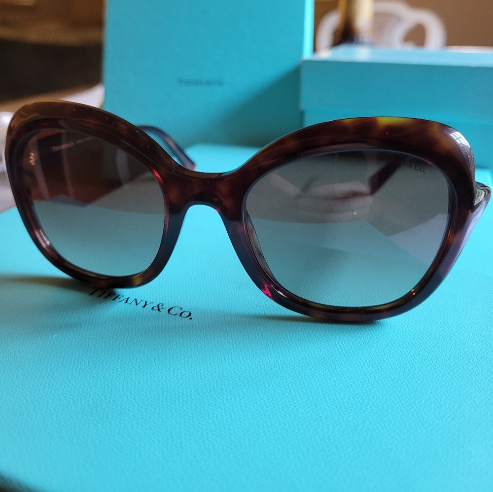 Tiffany & Co Paper Flower Sunglasses TF4154 00B - Picture 5 of 15